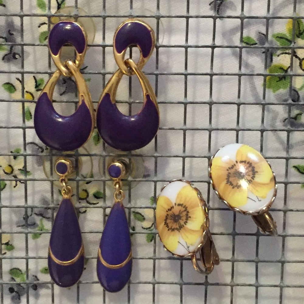 Three pairs vintage earring purple and yellow